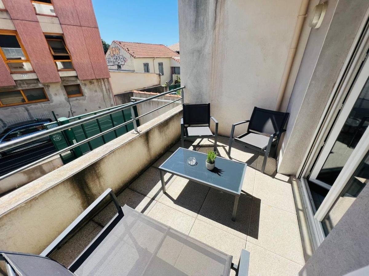 Apartamento Studio Le 2, Free Parking, Free Wifi, Transports Nimes Exterior foto
