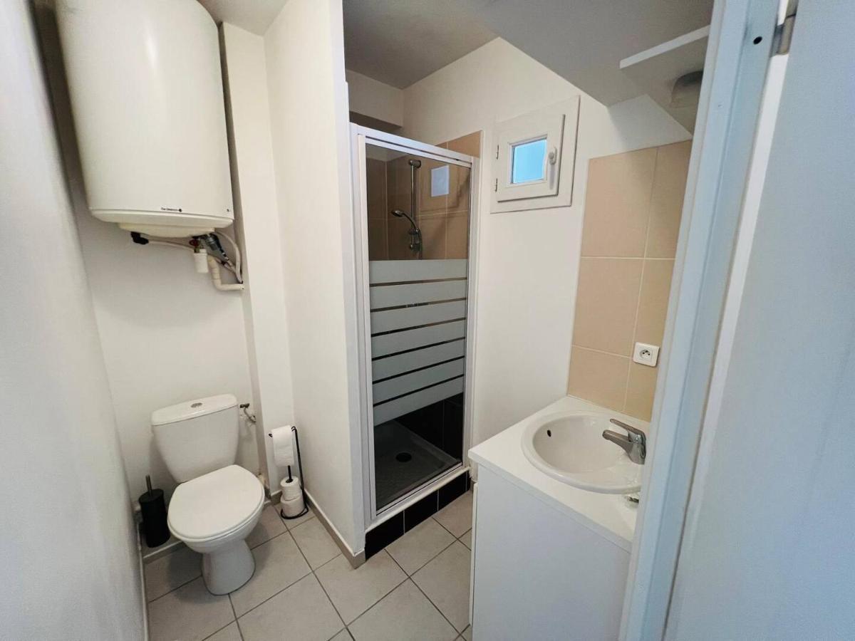 Apartamento Studio Le 2, Free Parking, Free Wifi, Transports Nimes Exterior foto